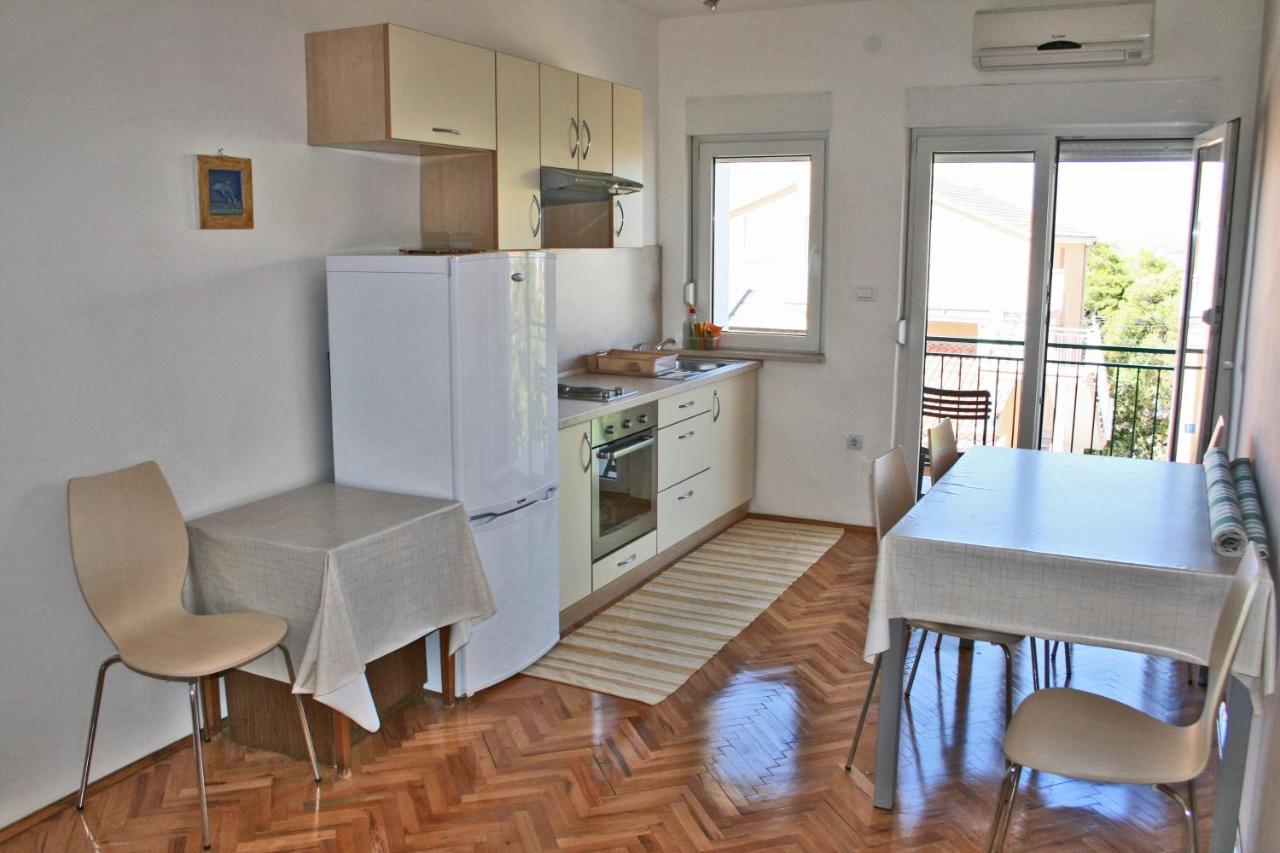 Apartments With A Parking Space Bilo, Primosten - 12868 Exterior foto